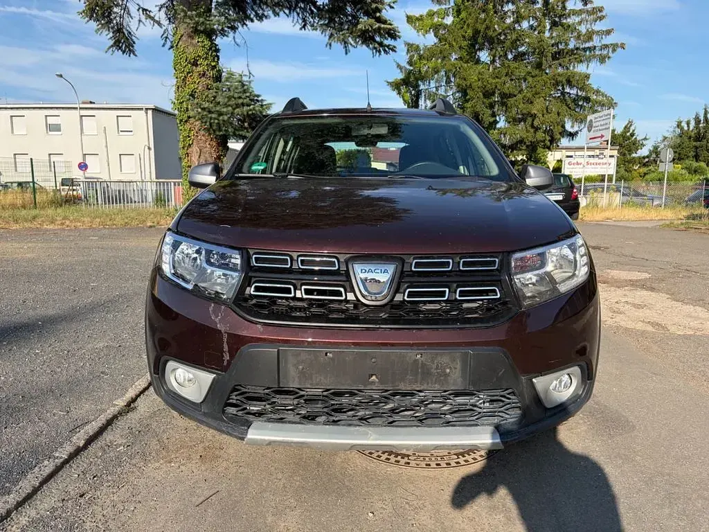 Gebraucht Dacia Sandero Stepway 90 PS (66 kW) 2017 Braun Limousine
