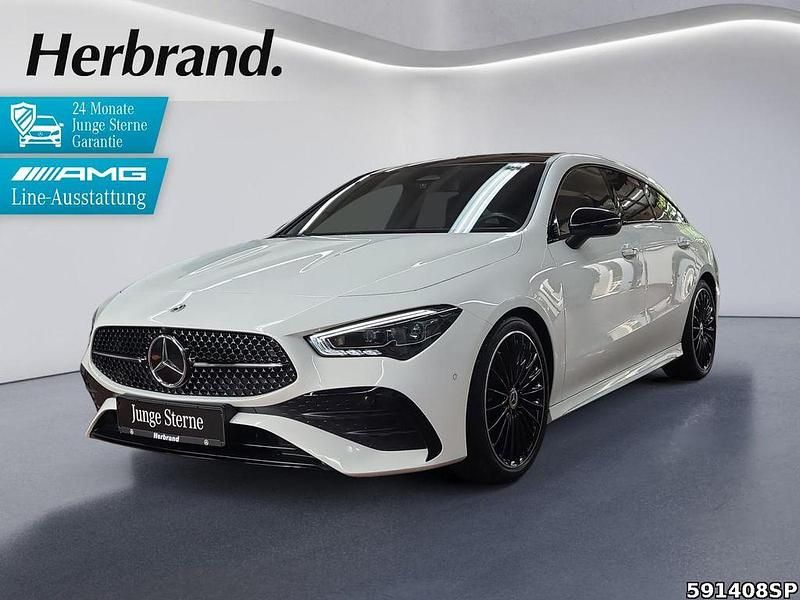 Weiß Gebraucht 2024 Mercedes CLA200 Shooting Brake AMG Kombi | 34.880 € - Bild 1/4
