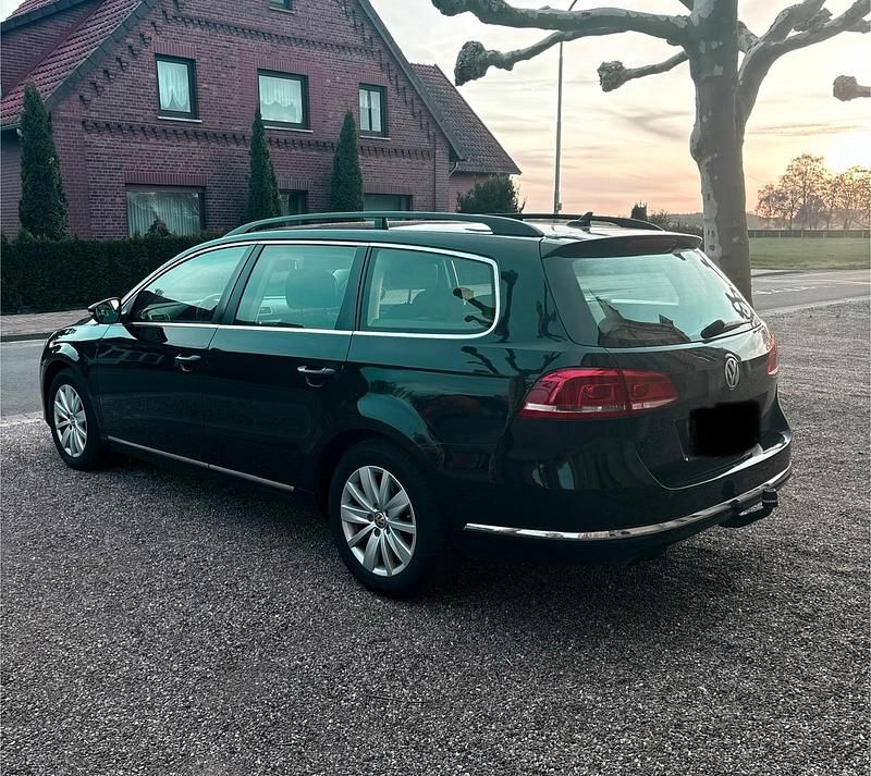 Gebraucht VW Passat 140 PS (102 kW) 2014 Schwarz Kombi