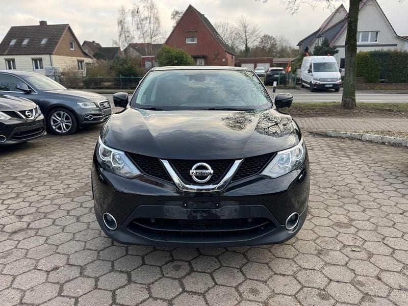 Gebraucht Nissan Qashqai 360º 116 PS (85 kW) 2016 Schwarz SUV