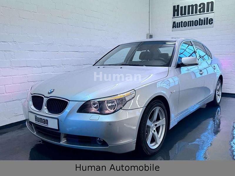 Gebraucht BMW 520 170 PS (125 kW) 2003 Silber Limousine
