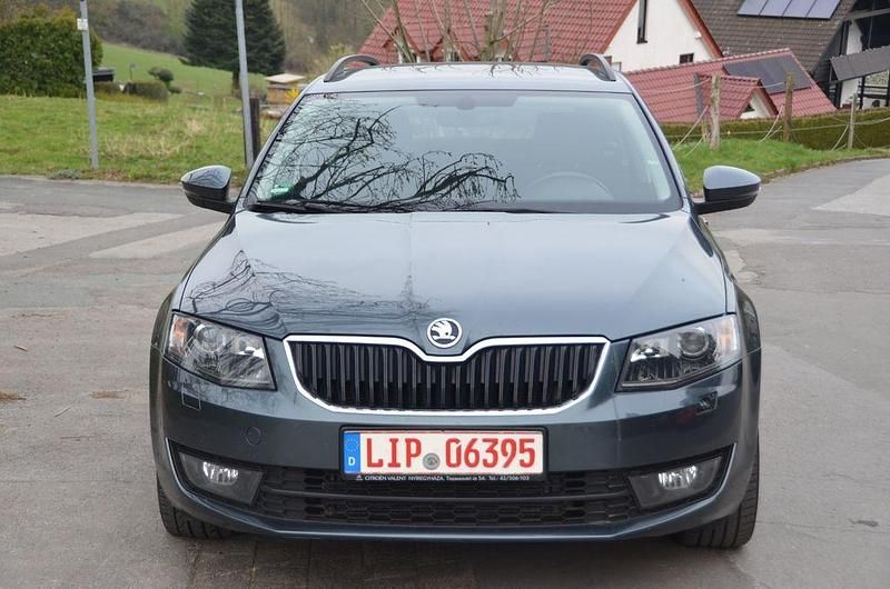 Gebraucht Skoda Octavia 110 PS (80 kW) 2017 Grau Limousine