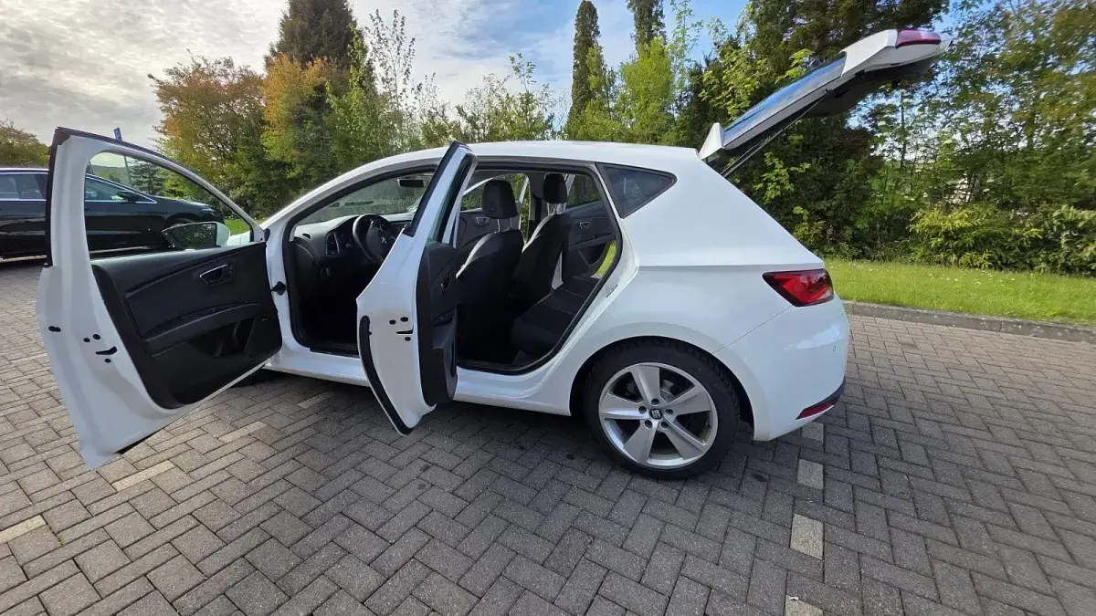 Gebraucht Seat Leon FR 150 PS (110 kW) 2016 Weiß Limousine
