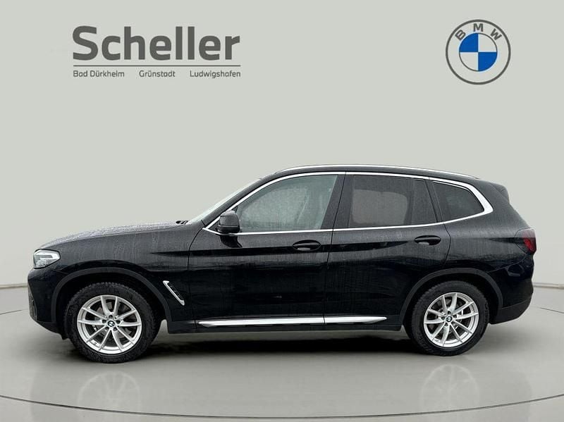 Gebraucht BMW X3 Sport Line 190 PS (139 kW) 2022 Schwarz uni SUV