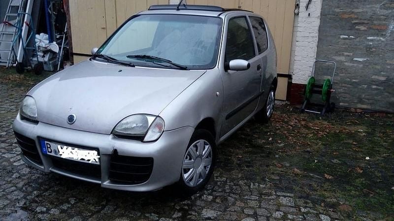 Gebraucht Fiat Seicento 54 PS (39 kW) 2003 Silber Kleinwagen