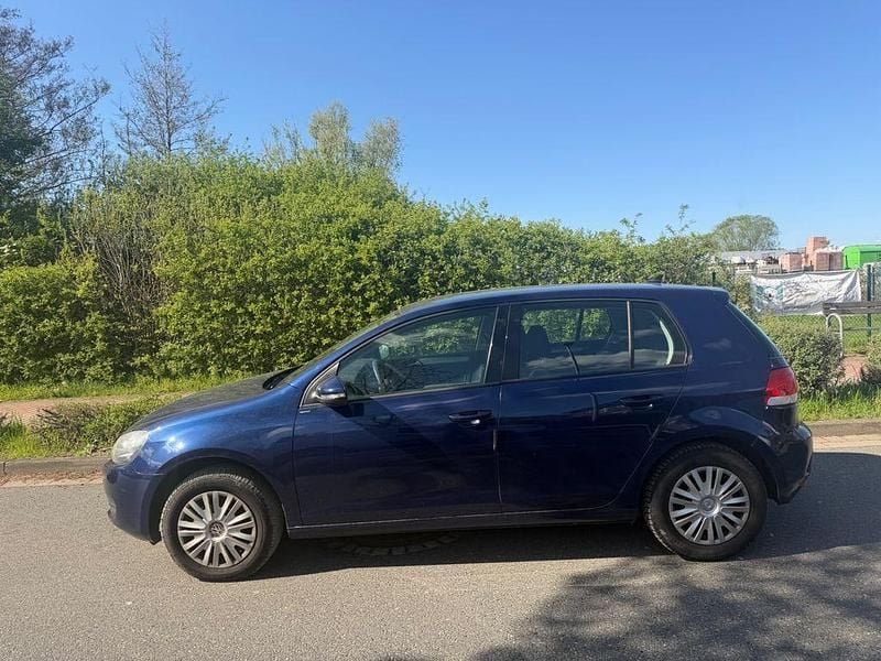 Second-hand VW Golf VI 105 CP (77 kW) 2011 Albastru Hatchback