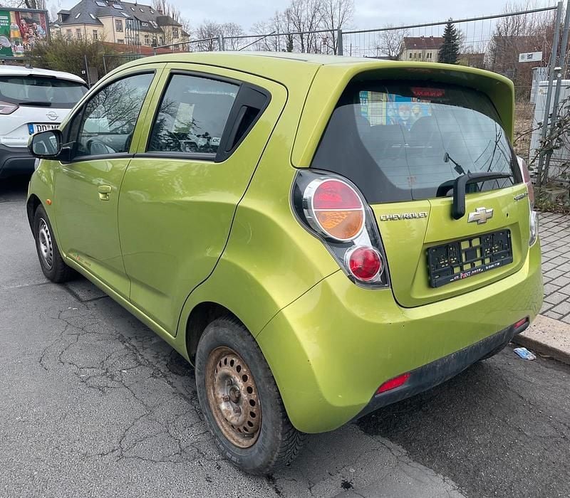 Gebraucht Chevrolet Spark 68 PS (50 kW) 2010 Grün Kleinwagen