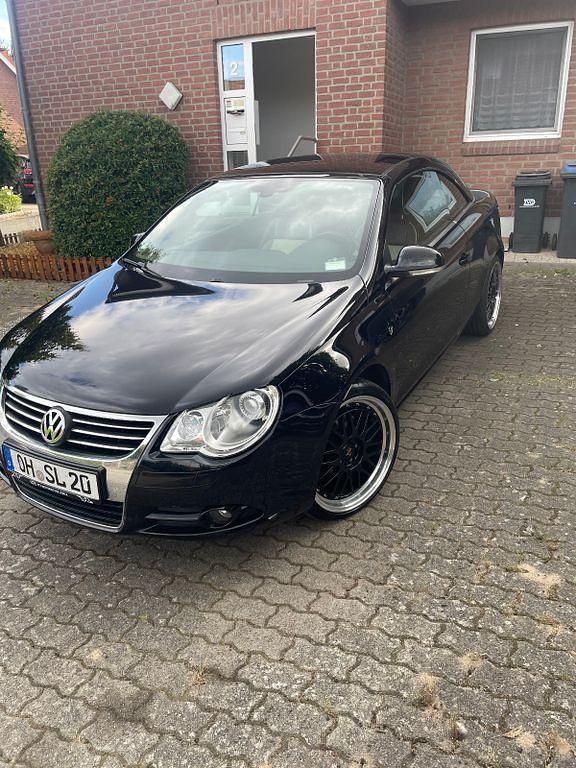 Schwarz Gebraucht 2007 VW Eos Cabrio | 7.900 € (Fairer Preis) - Bild 1/4