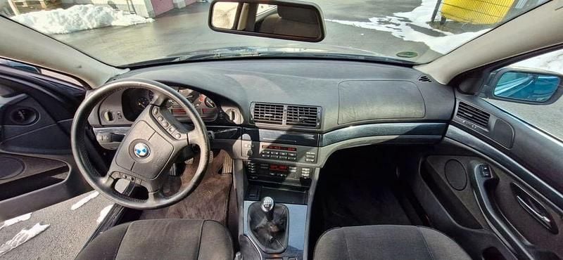 Gebraucht BMW 520 150 PS (110 kW) 1997 Grün Limousine