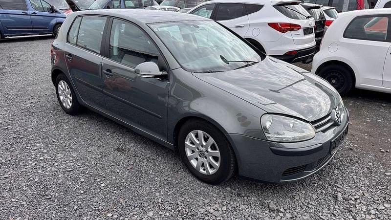 Grün Gebraucht 2004 VW Golf V Comfortline Limousine | 1.400 € (Superpreis) - Bild 1/4