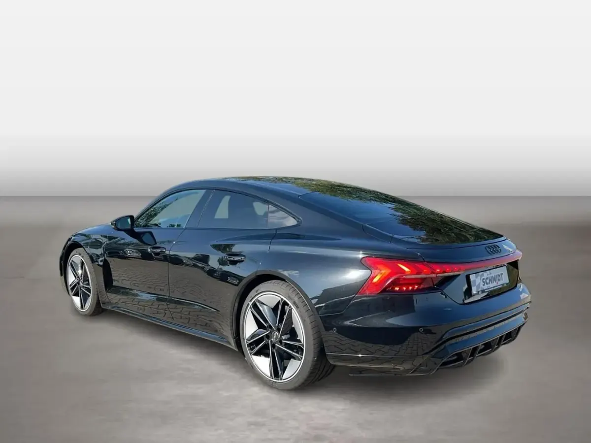Gebraucht Audi e-tron GT quattro Ambiente 350 kW (476 PS) 2022 Mythosschwarz metallic Limousine