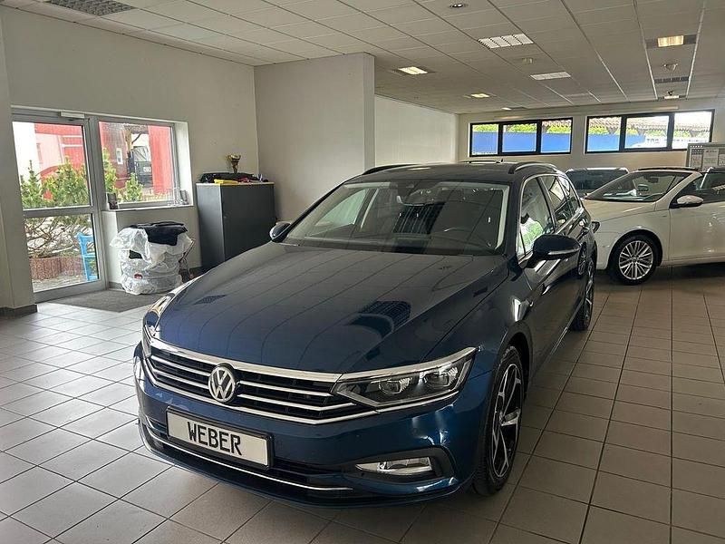 Blau Gebraucht 2019 VW Passat Business Kombi | 18.999 € (Guter Preis) - Bild 1/4