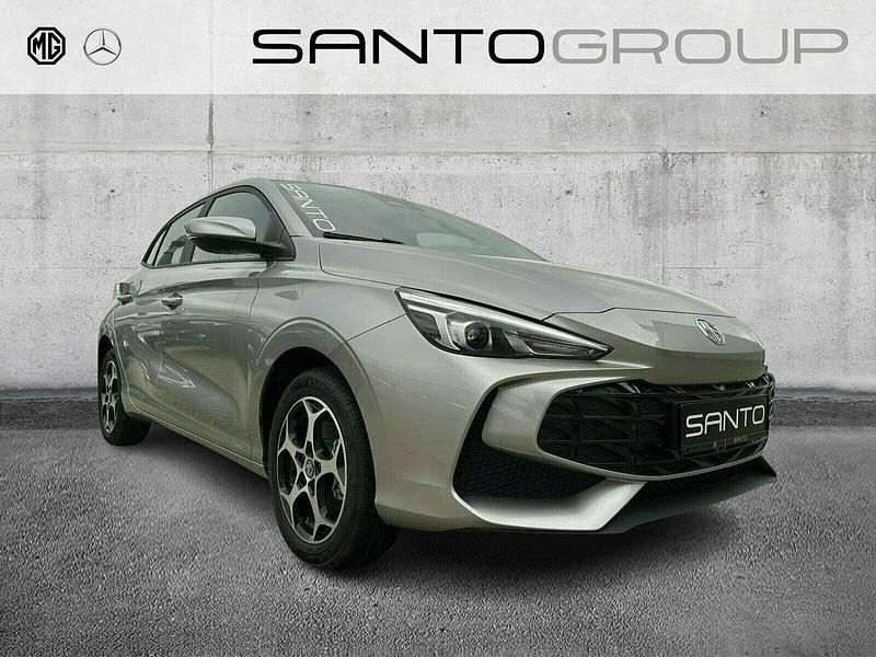 Gebraucht MG MG3 194 PS (142 kW) 2025 Cosmic silver Kleinwagen