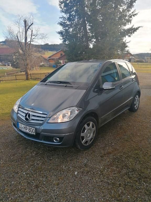 Grau Gebraucht 2011 Mercedes A160 Van / Kleinbus | 3.200 € (Superpreis) - Bild 1/4