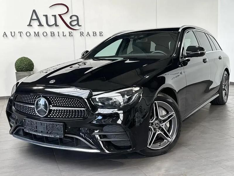 Schwarz Gebraucht 2021 Mercedes E400 AMG line Kombi | 43.749 € (Fairer Preis) - Bild 1/4
