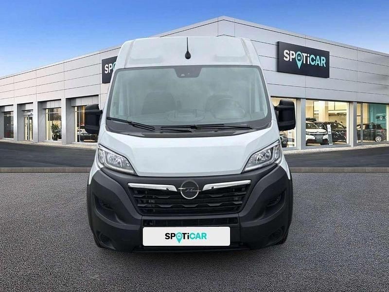 Gebraucht Opel Movano 165 PS (121 kW) 2024 Cassablanca weiss Van