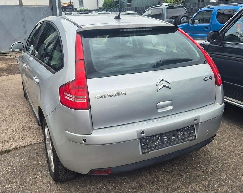 Silber Gebraucht 2006 Citroën C4 Comfort Limousine | 3.300 € (Fairer Preis) - Bild 1/2