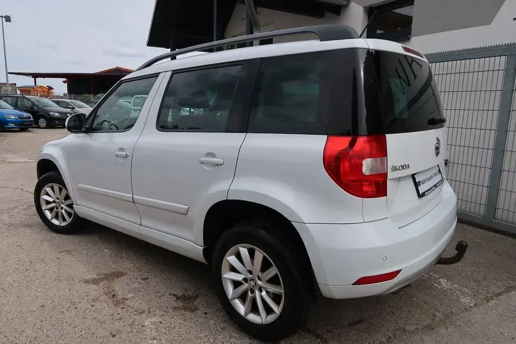 Gebraucht Skoda Yeti Cool Edition 110 PS (80 kW) 2016 Weiß SUV