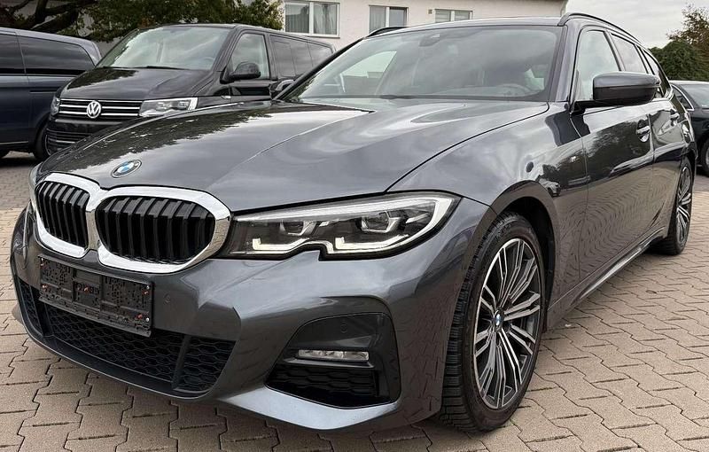 Gebraucht BMW 330 M Sport 265 PS (194 kW) 2020 Mineralgrau metallic Kombi