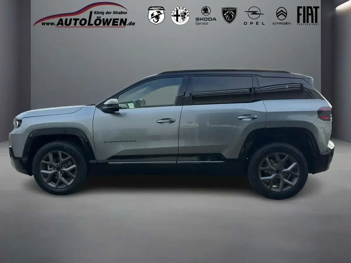 Gebraucht Jeep Compass 145 PS (106 kW) 2026 Grigio arese, metalliclackier SUV
