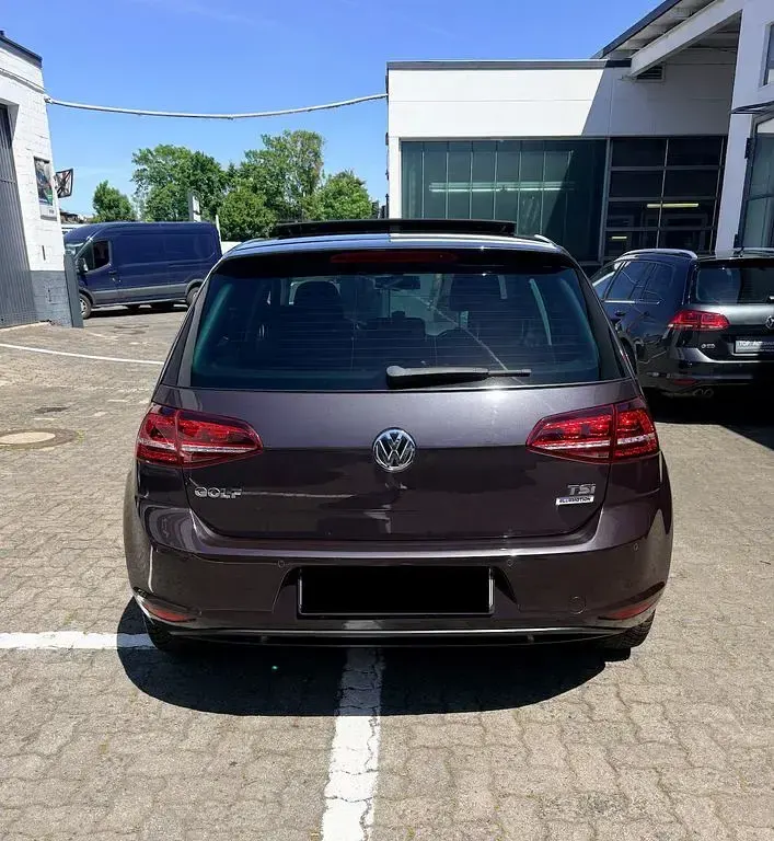 Gebraucht VW Golf VII LOUNGE 110 PS (80 kW) 2015 Andere farben Limousine