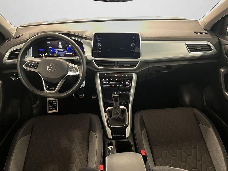 Second-hand VW T-Roc Goal 150 CP (110 kW) 2025 Argintiu SUV