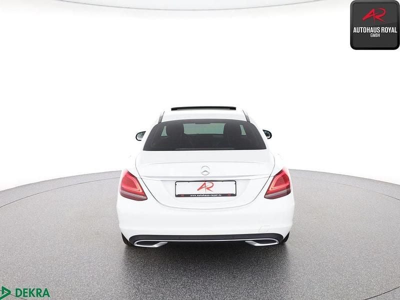 Gebraucht Mercedes C180 Avantgarde 156 PS (114 kW) 2020 Weiß Limousine