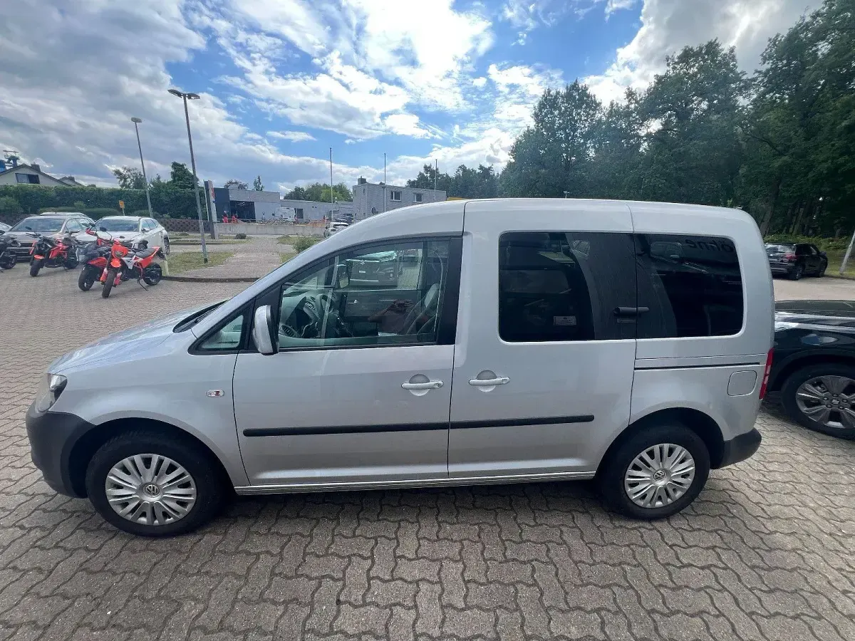 Gebraucht VW Caddy Life 102 PS (75 kW) 2010 Silber Van / Kleinbus