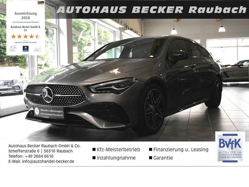 Grau Gebraucht 2024 Mercedes CLA200 Shooting Brake AMG Kombi | 31.490 € (Fairer Preis) - Bild 1/4