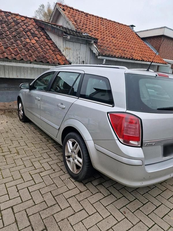 Gebraucht Opel Astra 125 PS (91 kW) 2005 Grau Kombi