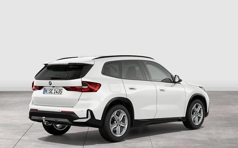 Second-hand BMW X1 Shadowline 192 CP (141 kW) 2025 Alb SUV