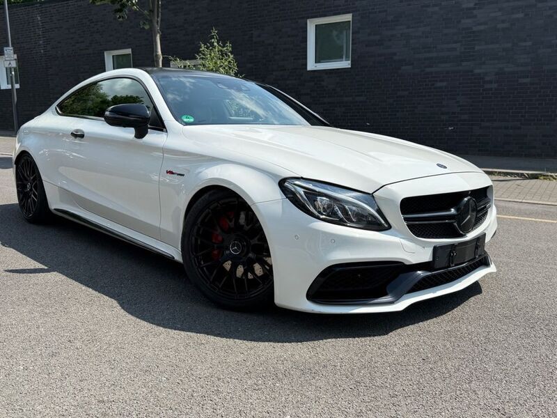Weiß Gebraucht 2016 Mercedes C63 AMG AMG | 44.999 € (Fairer Preis) - Bild 1/4