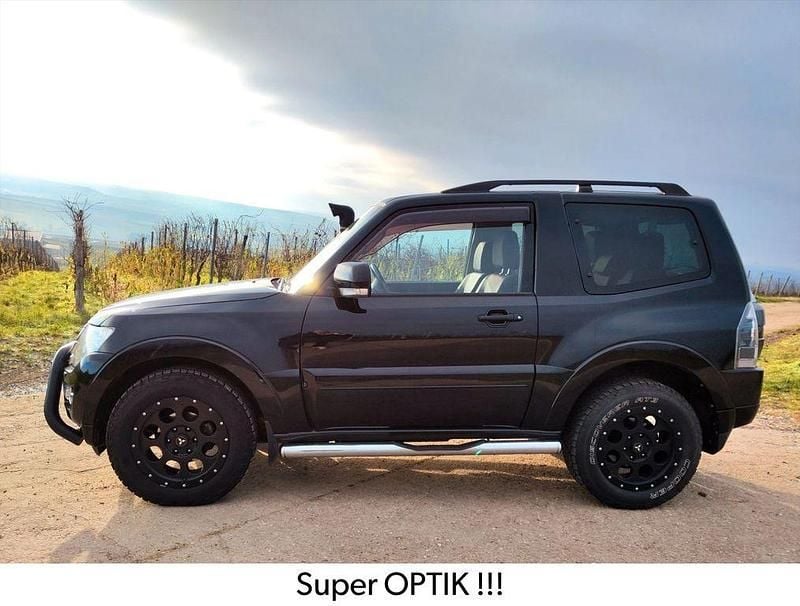 Gebraucht Mitsubishi Pajero Edition 190 PS (139 kW) 2018 Schwarz SUV