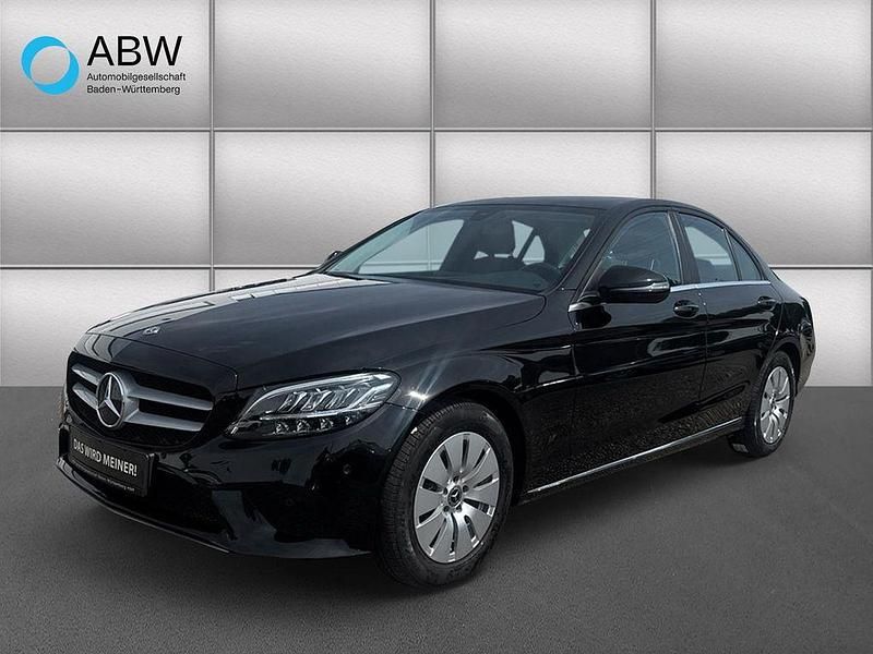 Schwarz Gebraucht 2020 Mercedes C200 Limousine | 23.490 € (Fairer Preis) - Bild 1/4