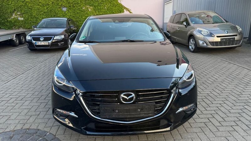 Schwarz Gebraucht 2017 Mazda 3 Sports-Line Limousine | 11.990 € (Fairer Preis) - Bild 1/4
