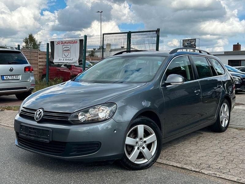 Grau Gebraucht 2010 VW Golf VI Comfortline Kleinwagen | 2.990 € (Superpreis) - Bild 1/4