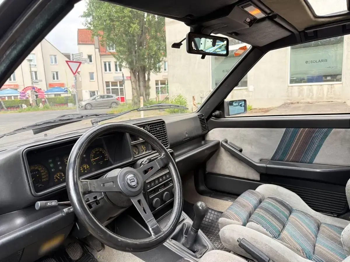 Gebraucht Lancia Delta 132 PS (97 kW) 1989 Schwarz Kleinwagen