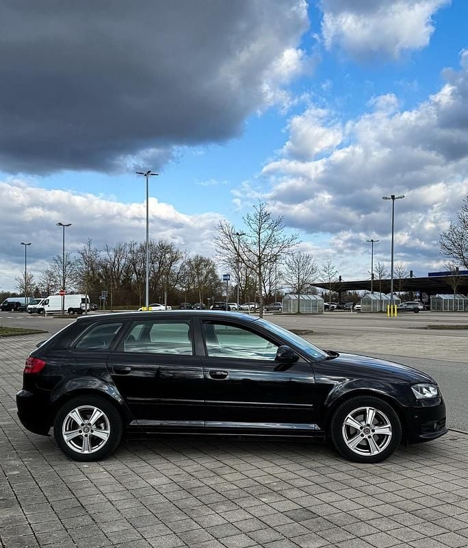 Gebraucht Audi A3 105 PS (77 kW) 2009 Schwarz Kleinwagen