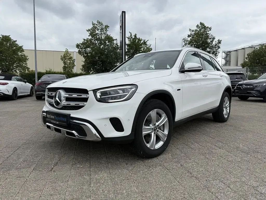 Gebraucht Mercedes GLC300 211 PS (155 kW) 2021 Andere SUV