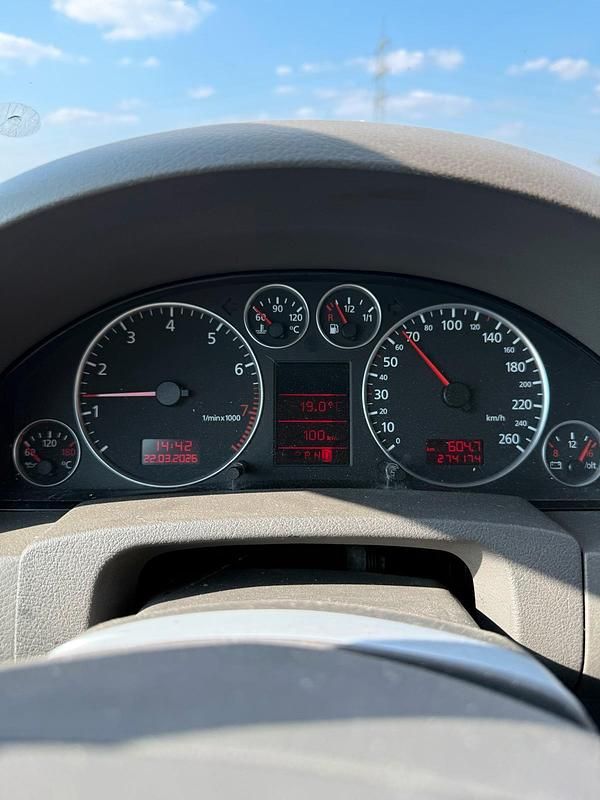 Gebraucht Audi A6 170 PS (125 kW) 2002 Andere farben Kombi