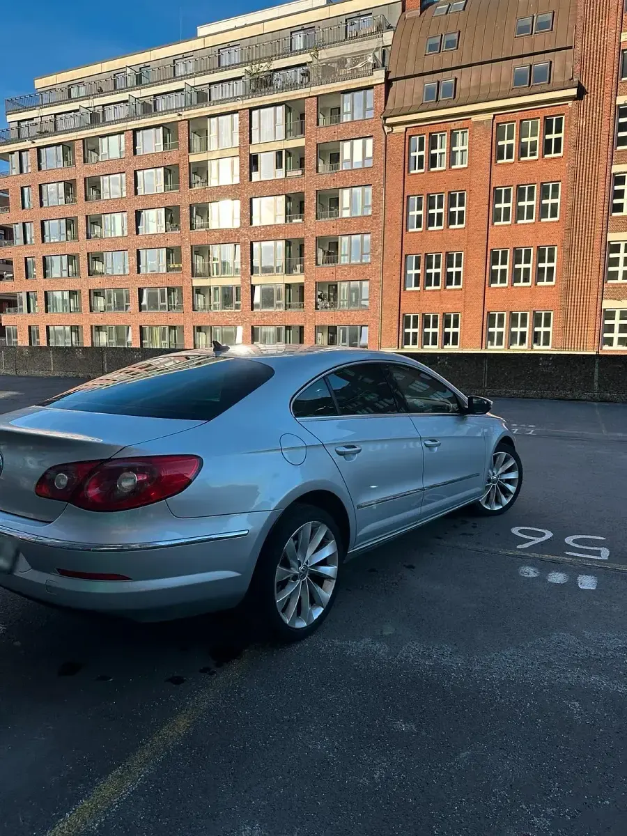 Gebraucht VW Passat 160 PS (117 kW) 2010 Silber Coupé