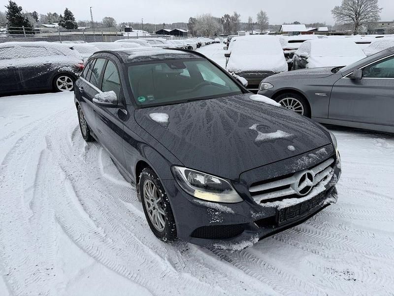 Gebraucht Mercedes C220 170 PS (125 kW) 2014 Grau Kombi