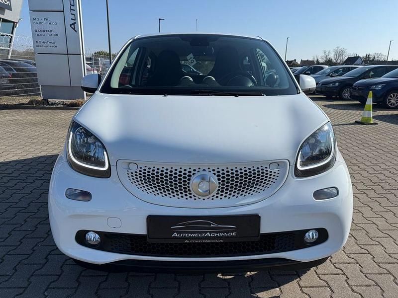 Gebraucht Smart ForFour Basis 71 PS (52 kW) 2015 Weiß Kleinwagen