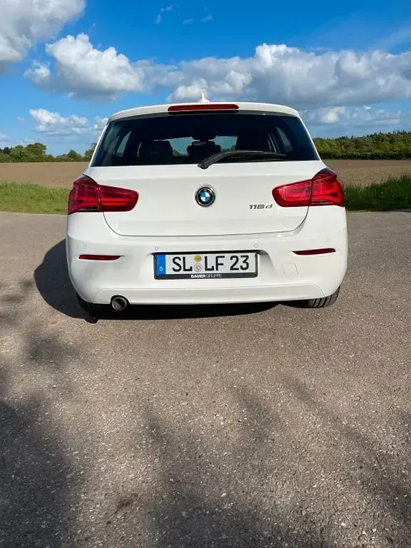 Gebraucht BMW 116 116 PS (85 kW) 2017 Weiß Kleinwagen