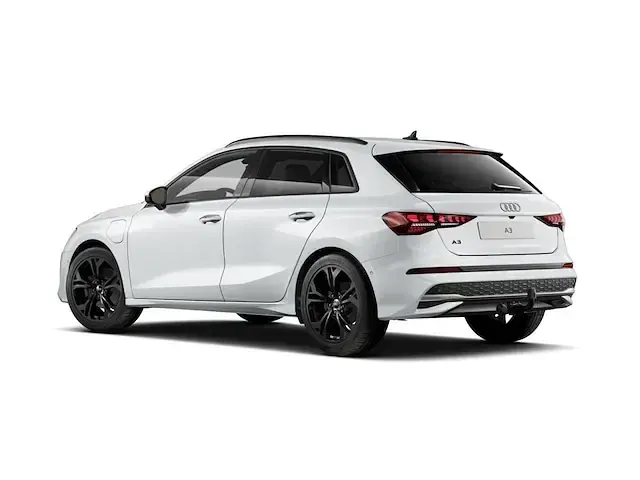 Gebraucht Audi A3 Sportback e-tron Advanced 204 PS (150 kW) 2025 Gletscherweiß metallic Kleinwagen
