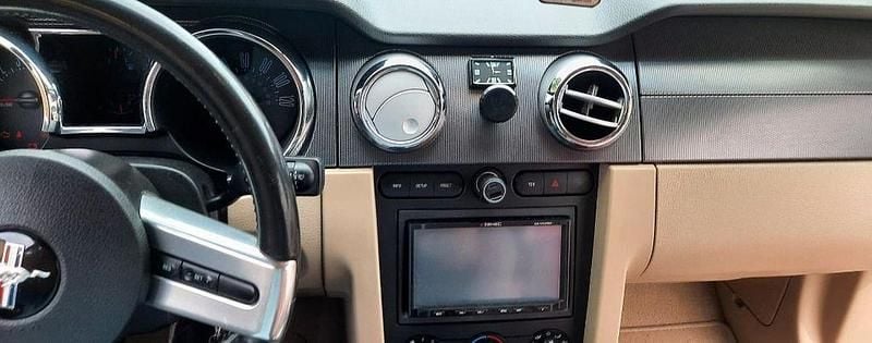 Gebraucht Ford Mustang 205 PS (150 kW) 2008 Weiß Coupé