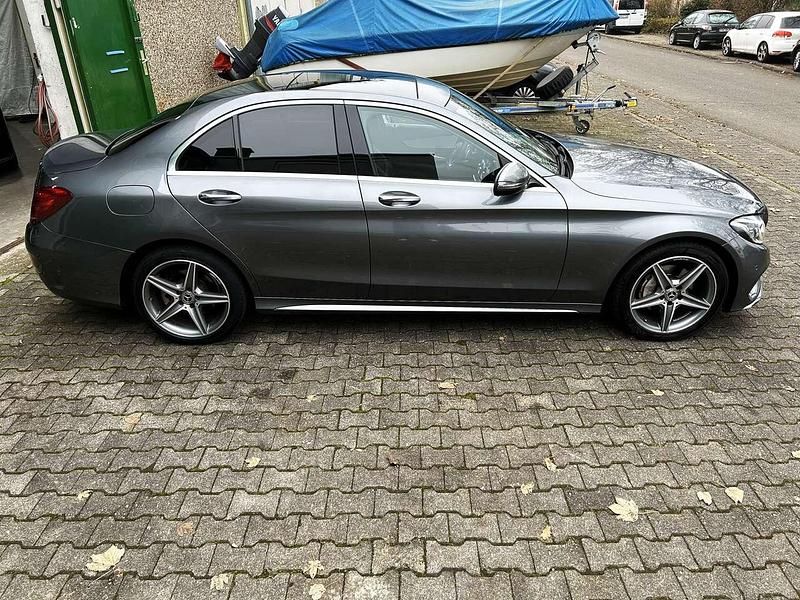Second-hand Mercedes C220 AMG 170 CP (125 kW) 2017 Gri Berlinǎ