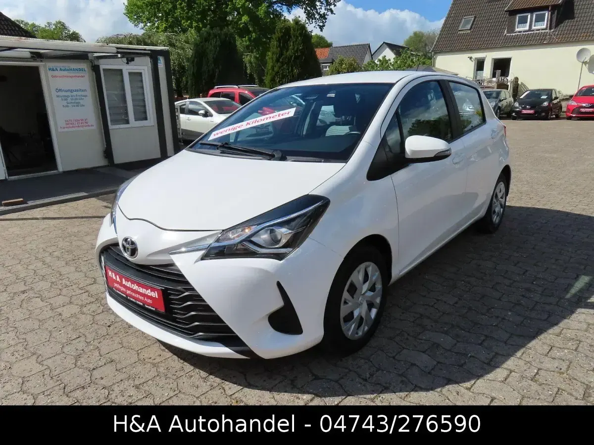 Gebraucht Toyota Yaris Comfort 72 PS (52 kW) 2020 Weiß Kleinwagen