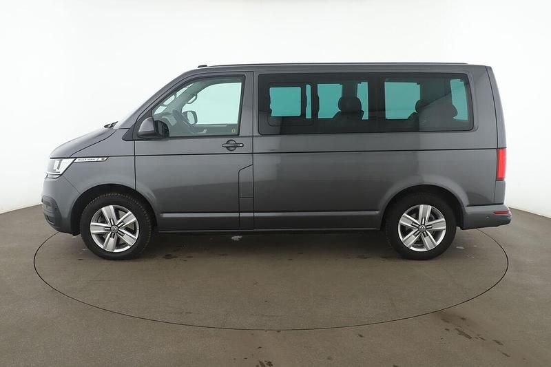 Gebraucht VW Multivan Comfortline 204 PS (150 kW) 2023 Grau Van
