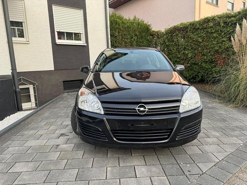Gebraucht Opel Astra 105 PS (77 kW) 2005 Schwarz Limousine